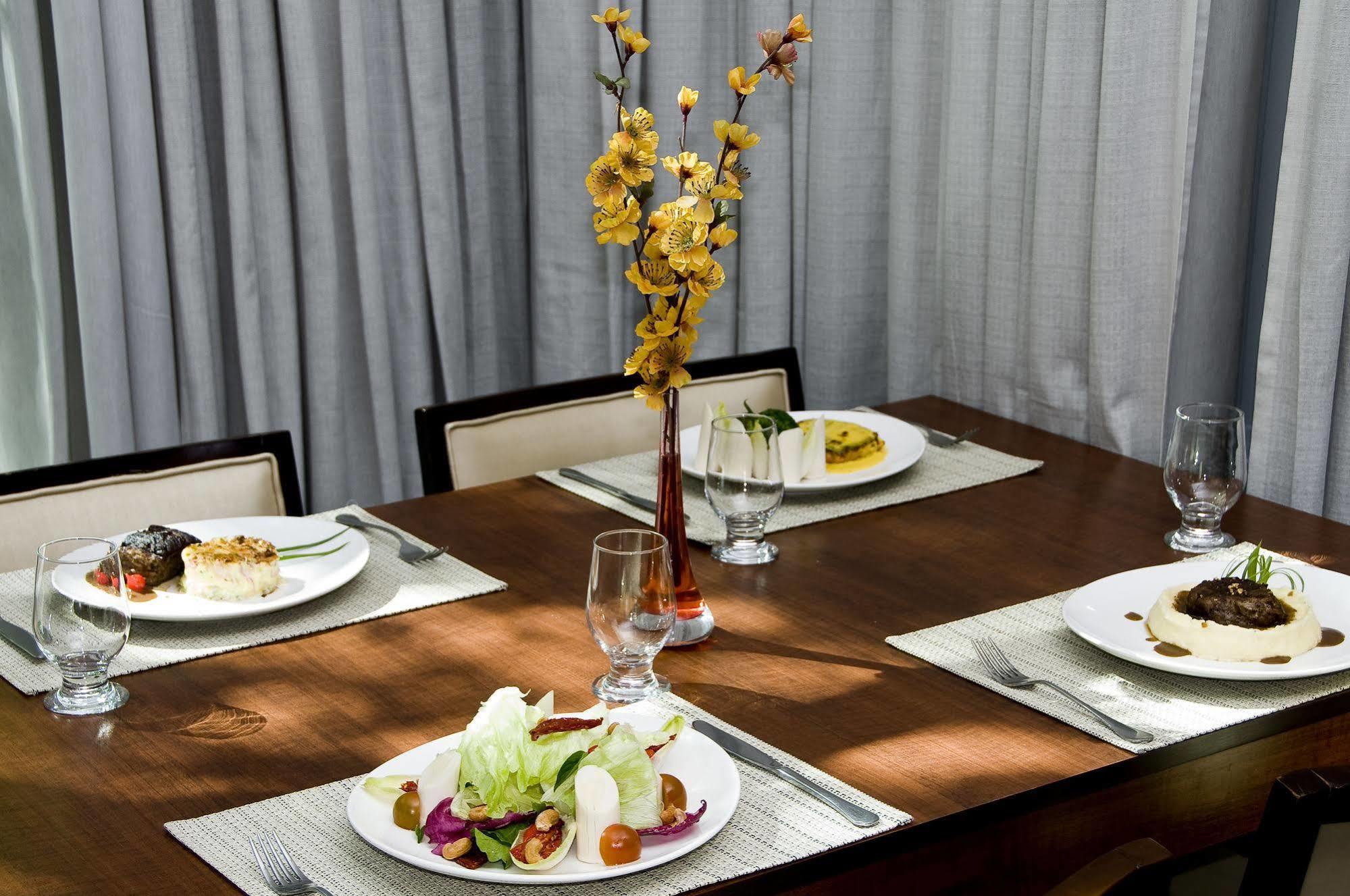 Bristol Merit Hotel Belo Horizonte Eksteriør billede